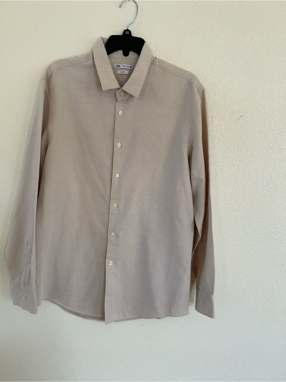 Zara Men’s Long-Sleeve Dress Shirt in Light Taupe